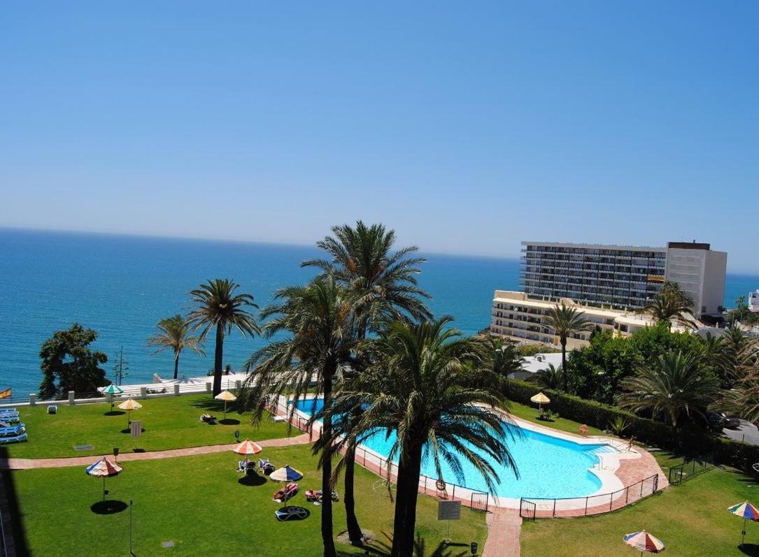 Apartamento Torre De La Roca Actual 토레몰리노스 외부 사진