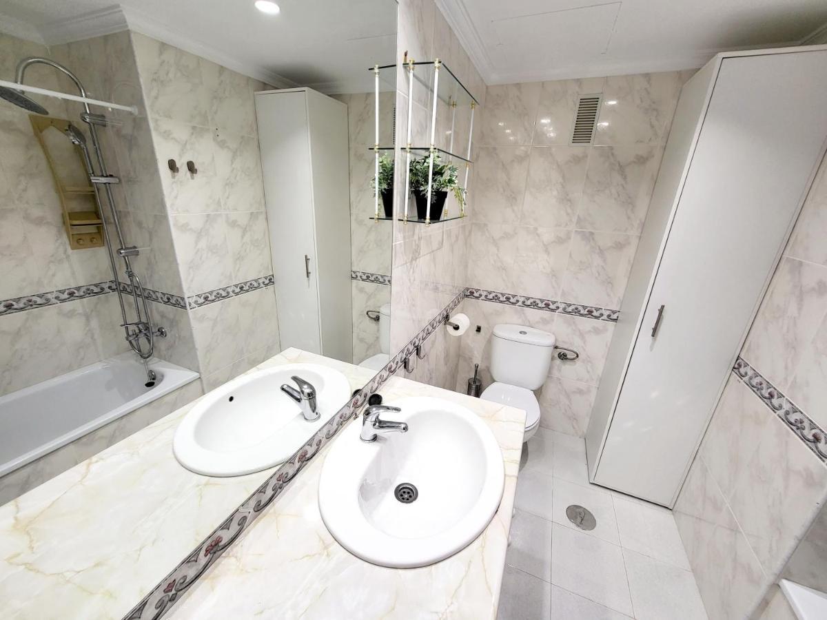 Apartamento Torre De La Roca Actual 토레몰리노스 외부 사진